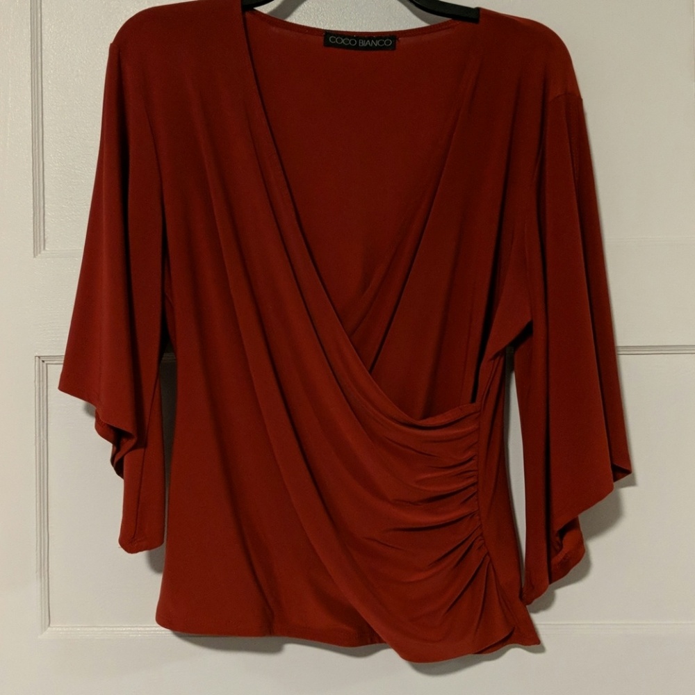 Ladies Rust top size M